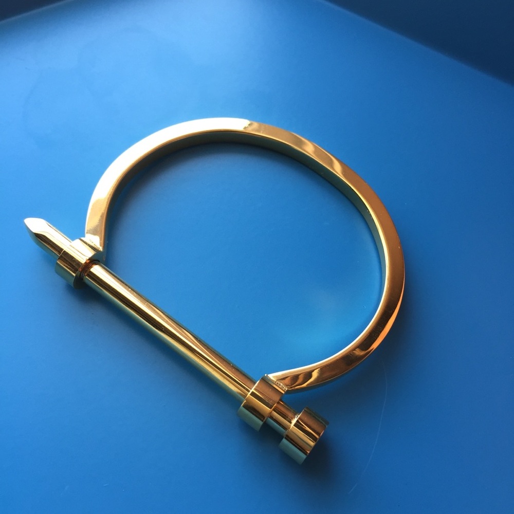 6 Bracelet bundle + 1 ring